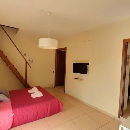 Apartment Regina Giovanna Sorrento Bagian luar foto