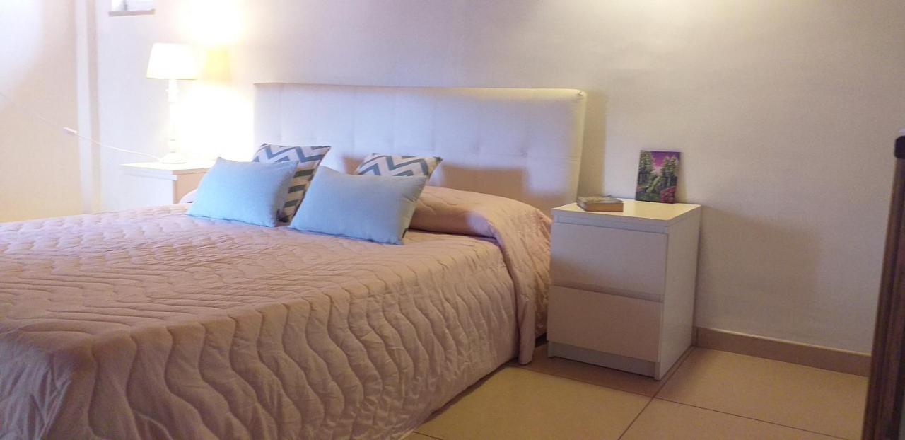 Apartment Regina Giovanna Sorrento Bagian luar foto